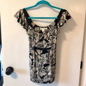 Adorable cream and white floral Anthropologie top